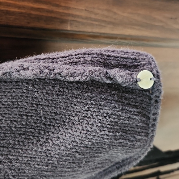 S/M Pure Handknit Sweater - Picture 11 of 16